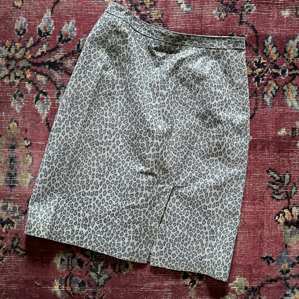 Newport News Leather Grey Leopard Pencil Skirt 4